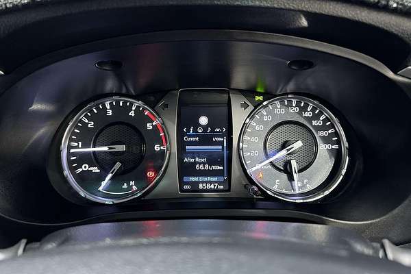 2022 Toyota Hilux SR5 GUN126R 4X4
