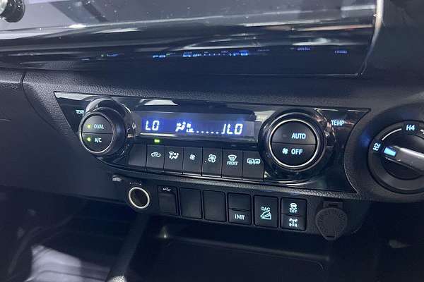 2022 Toyota Hilux SR5 GUN126R 4X4