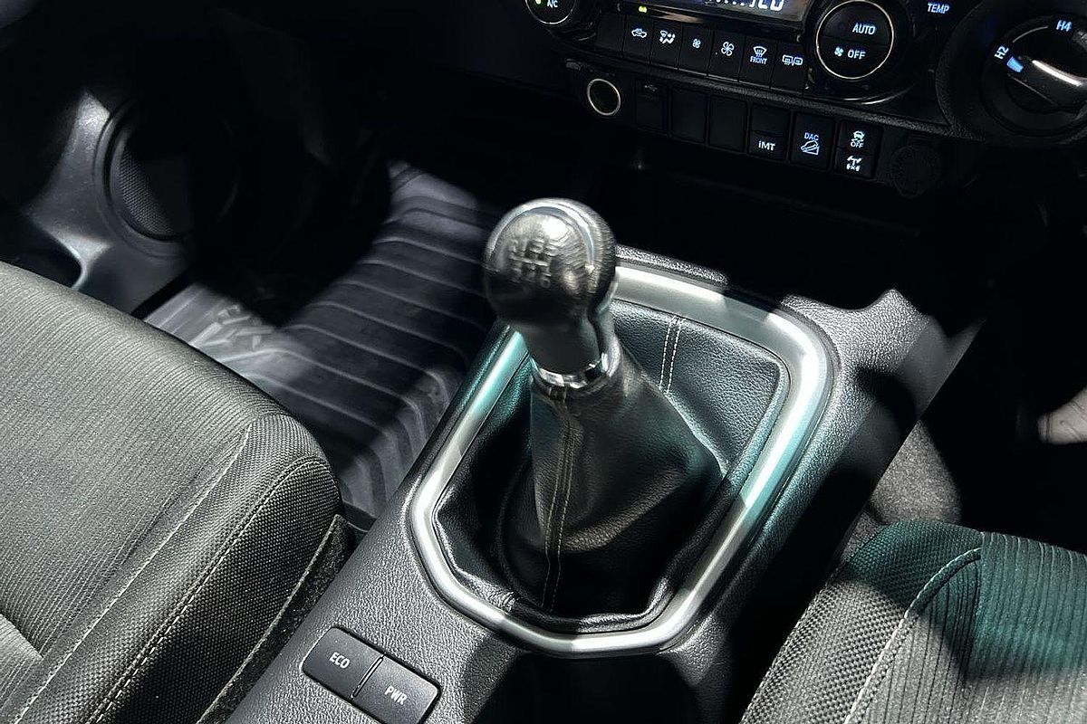 2022 Toyota Hilux SR5 GUN126R 4X4