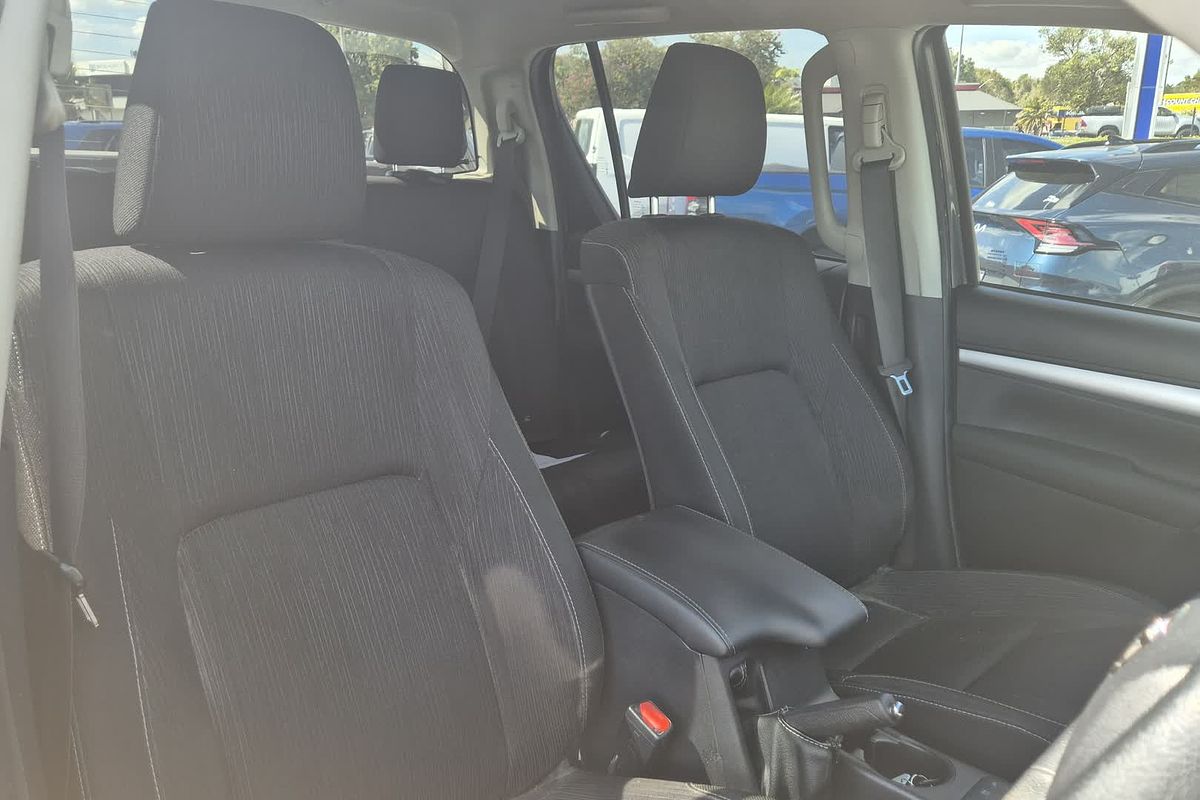 2018 Toyota Hilux SR5 GUN126R 4X4