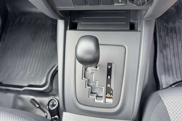 2024 Mitsubishi Triton GLX MR 4X4