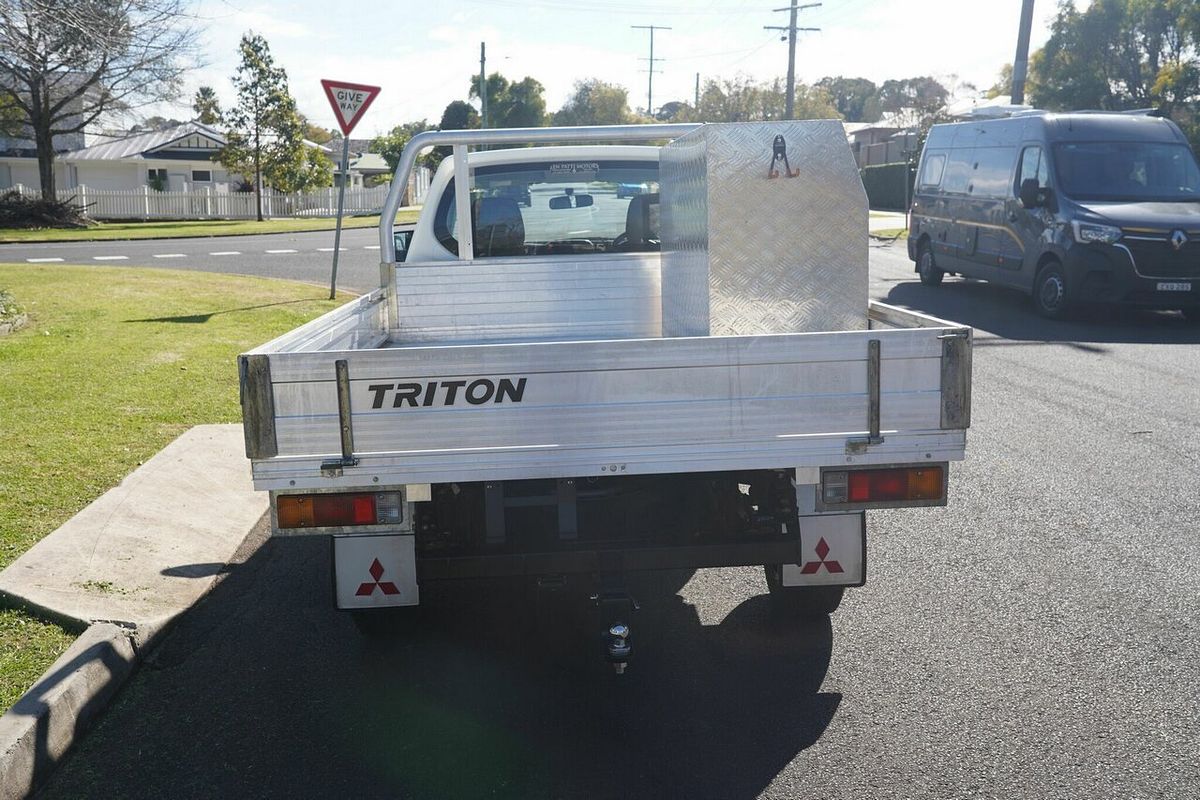 2014 Mitsubishi Triton GL MN Rear Wheel Drive