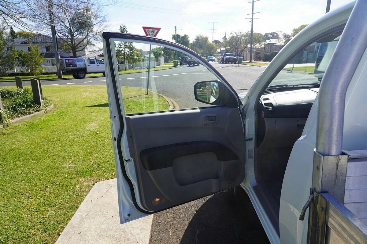 2014 Mitsubishi Triton GL MN Rear Wheel Drive