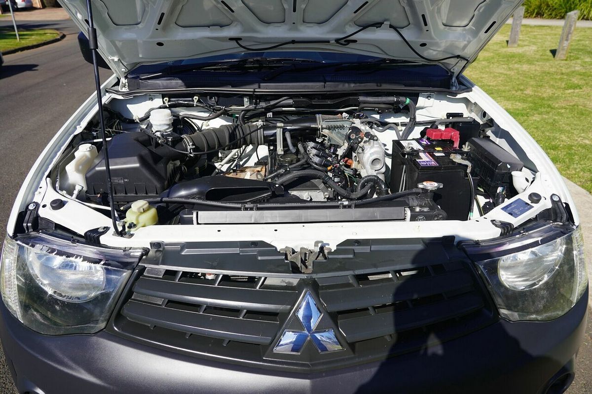 2014 Mitsubishi Triton GL MN Rear Wheel Drive