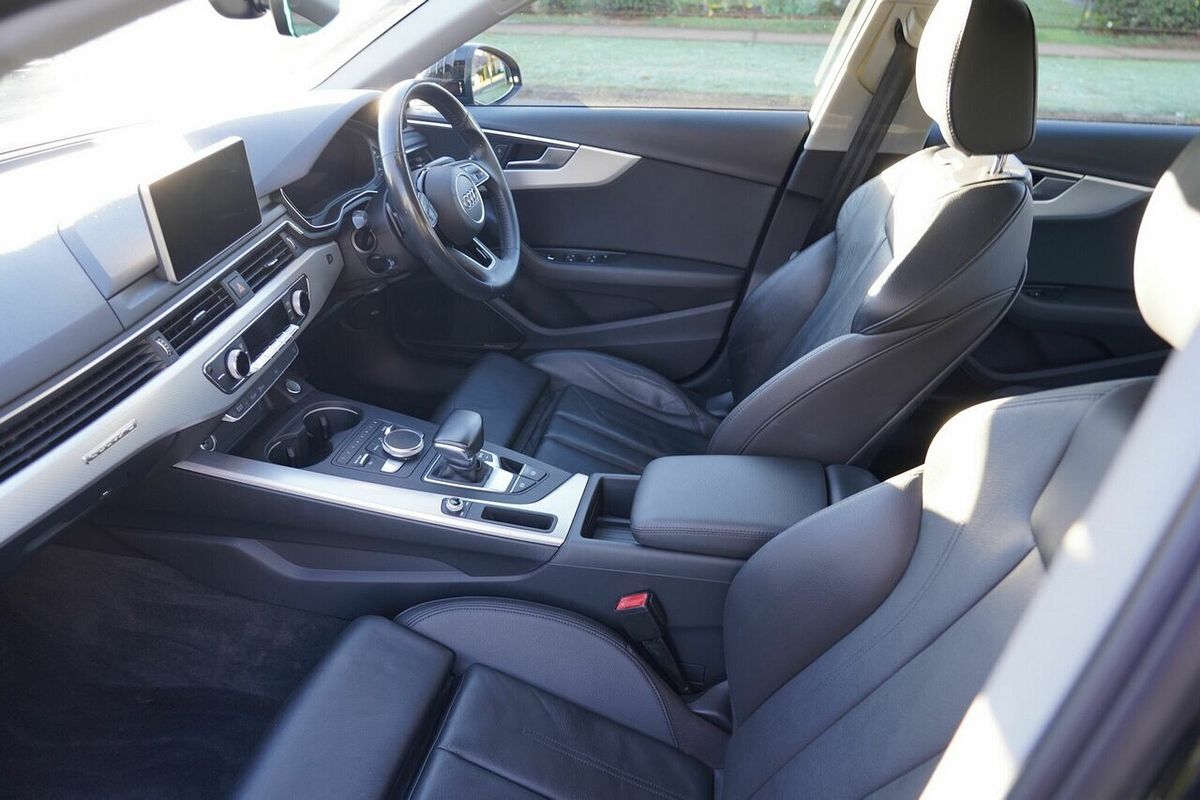 2019 Audi A4 45 TFSI Quattro S Tronic Sport 8W MY19