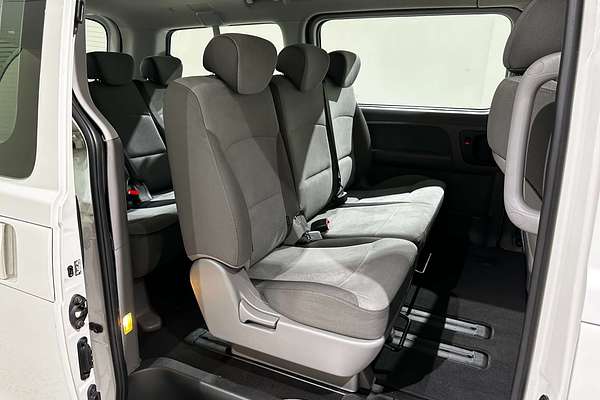 2017 Hyundai iMax  TQ3-W Series II