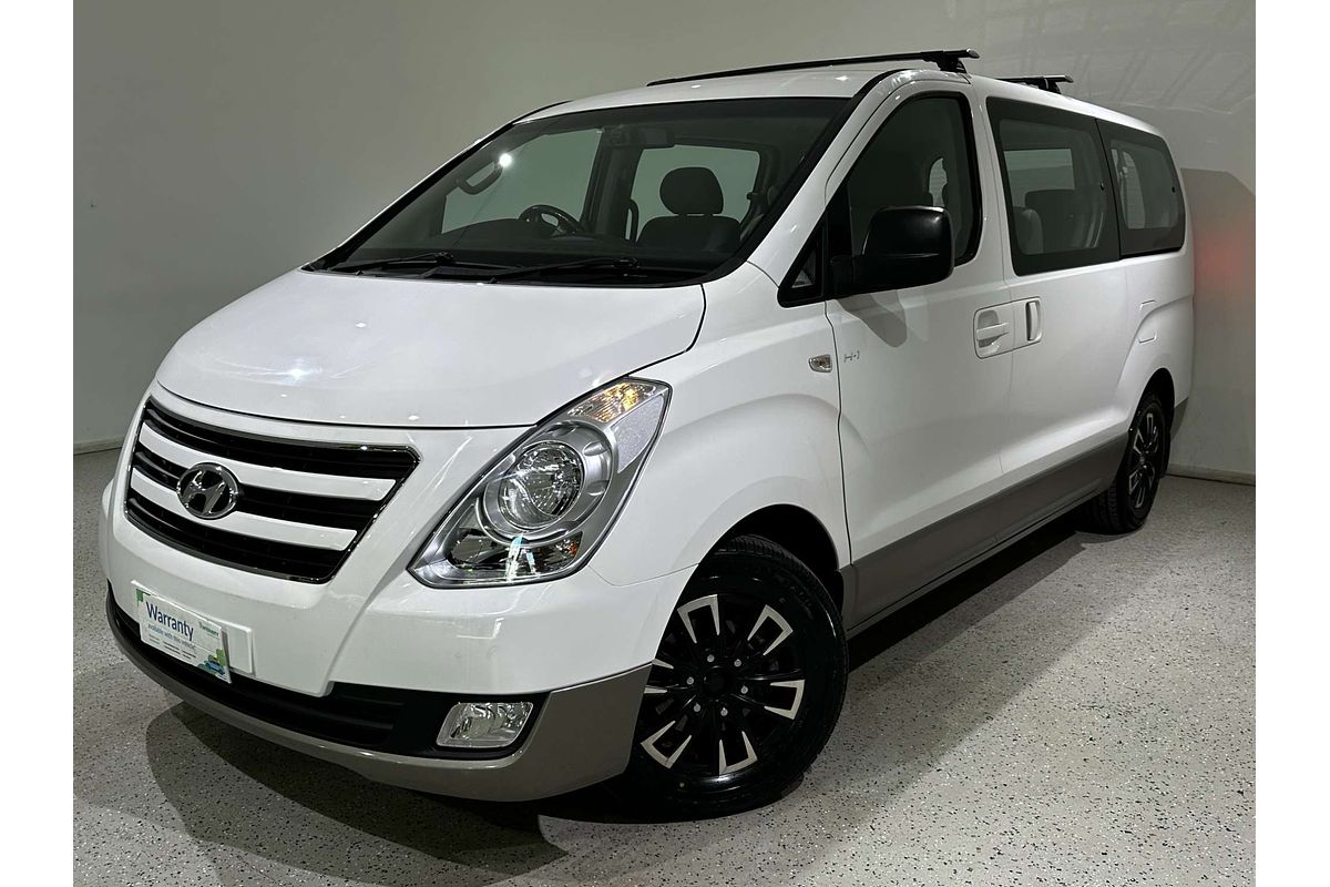 2017 Hyundai iMax  TQ3-W Series II