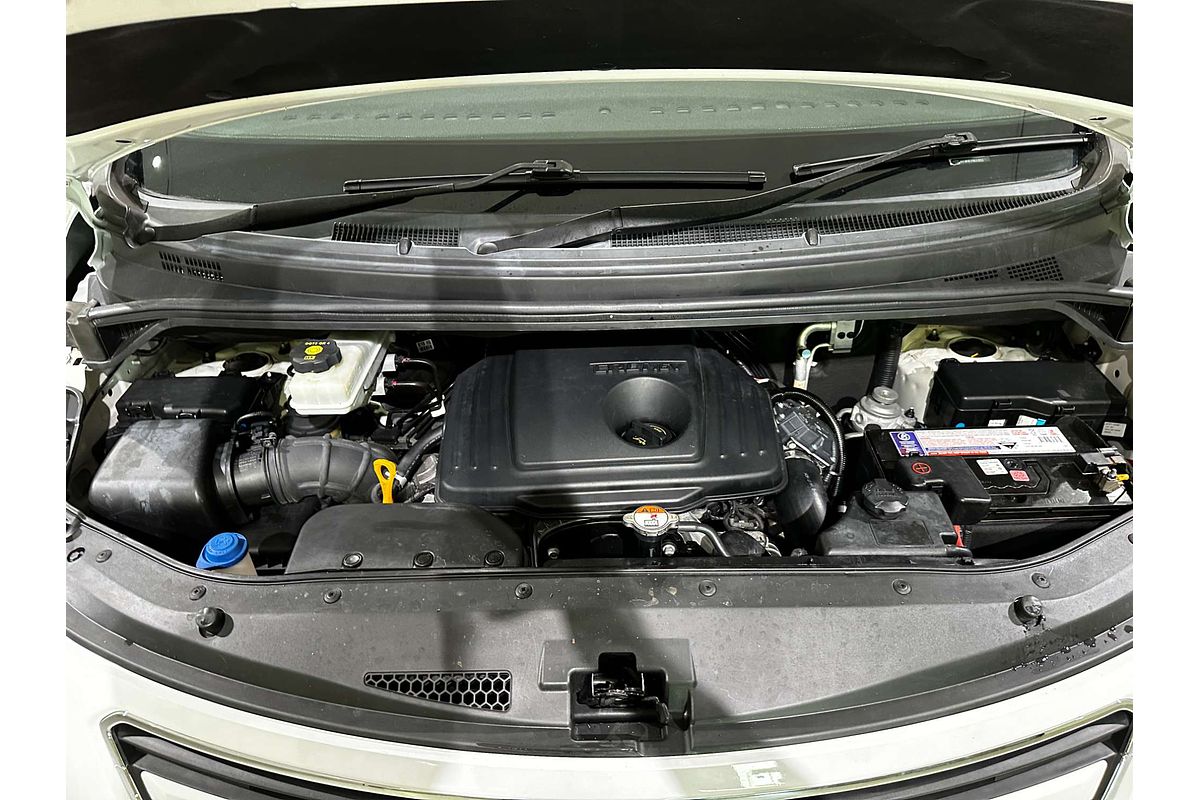 2017 Hyundai iMax  TQ3-W Series II