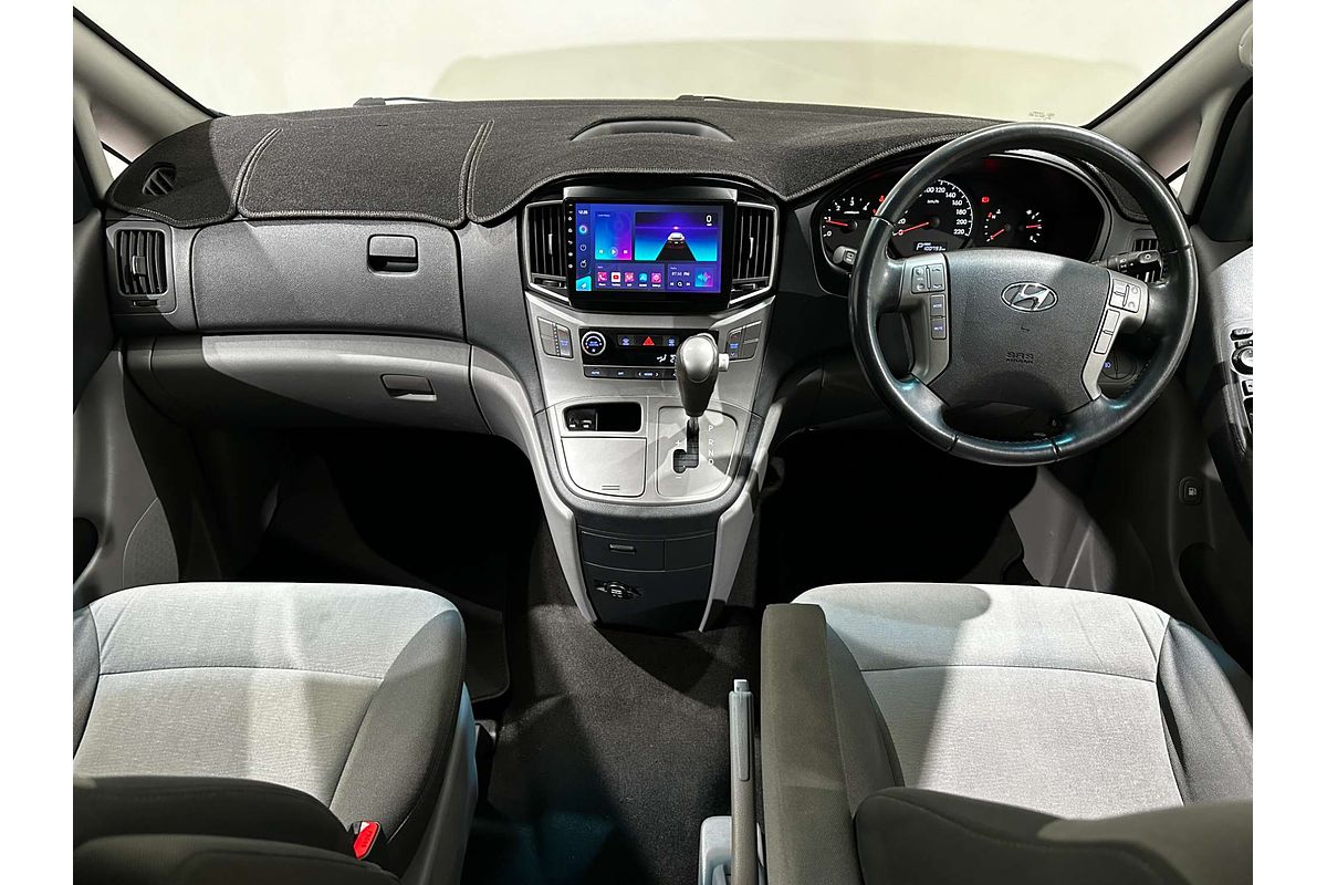 2017 Hyundai iMax  TQ3-W Series II