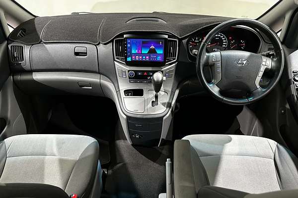 2017 Hyundai iMax  TQ3-W Series II