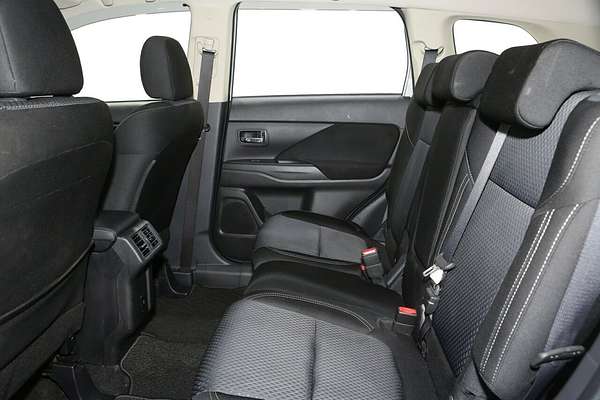 2021 Mitsubishi Outlander ES ZL