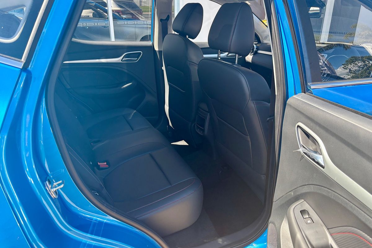2025 MG ZS