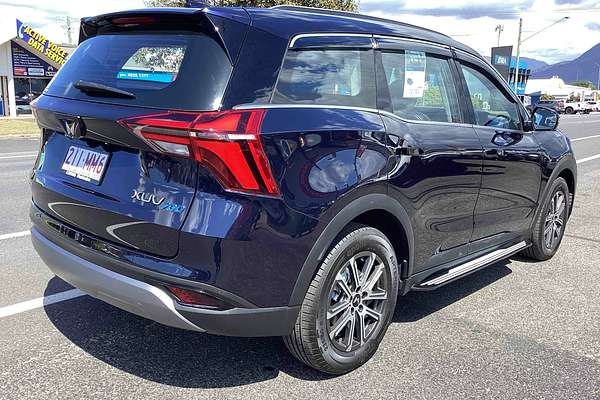 2025 Mahindra XUV700 AX7L