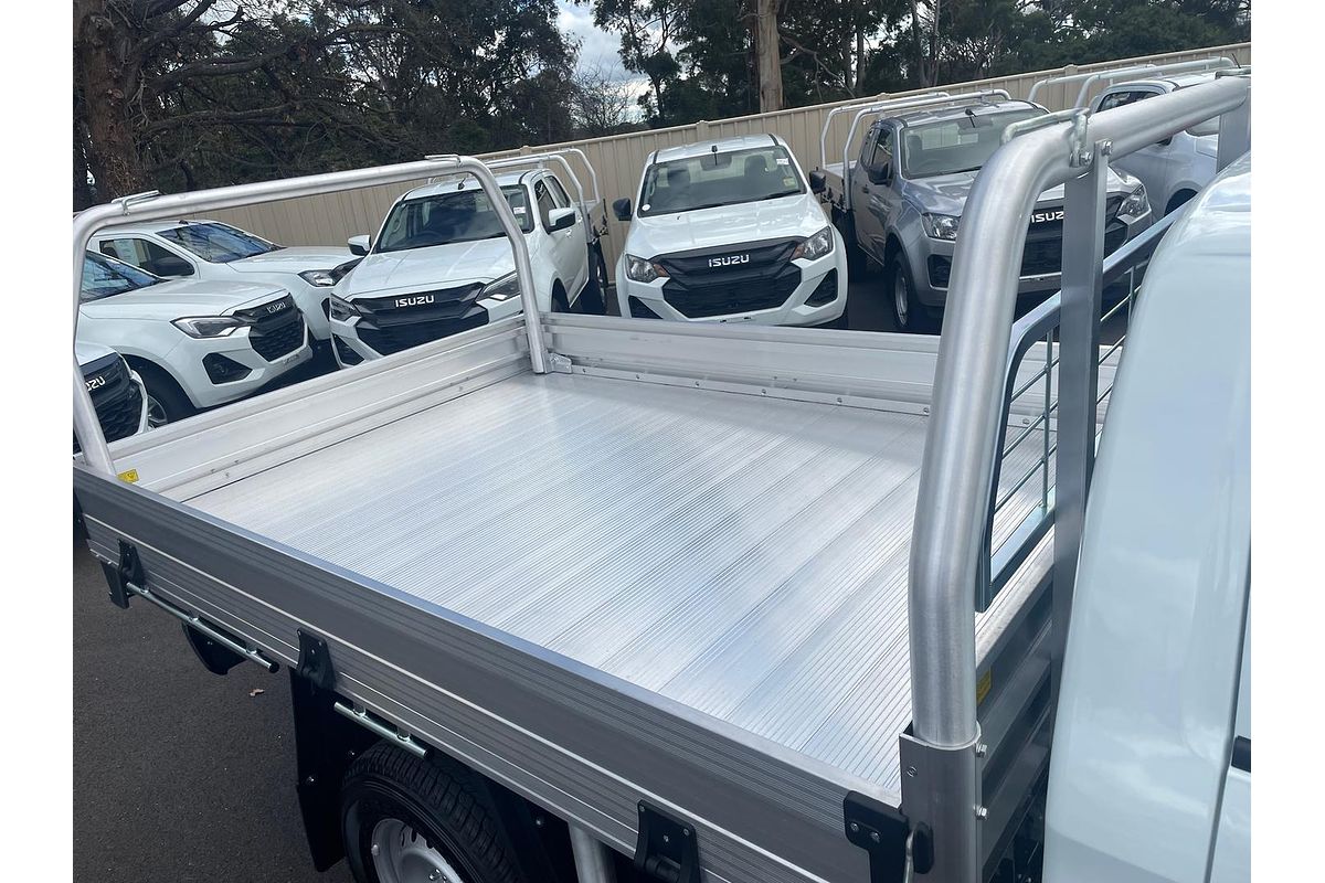 2025 Isuzu D-MAX SX High Ride Rear Wheel Drive