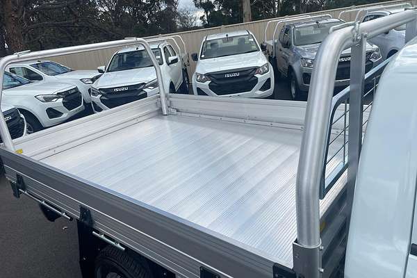 2025 Isuzu D-MAX SX High Ride Rear Wheel Drive