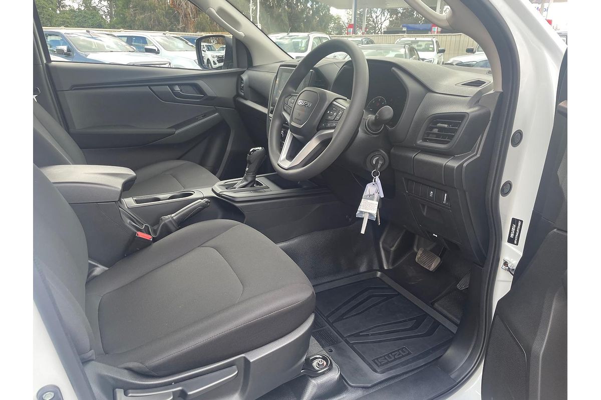 2025 Isuzu D-MAX SX High Ride Rear Wheel Drive