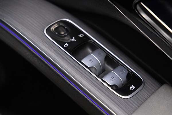2023 Mercedes-Benz EQS EQS450 X296