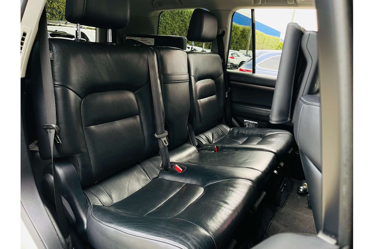 2018 Toyota Landcruiser Sahara VDJ200R