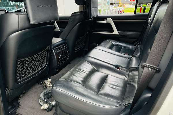 2018 Toyota Landcruiser Sahara VDJ200R