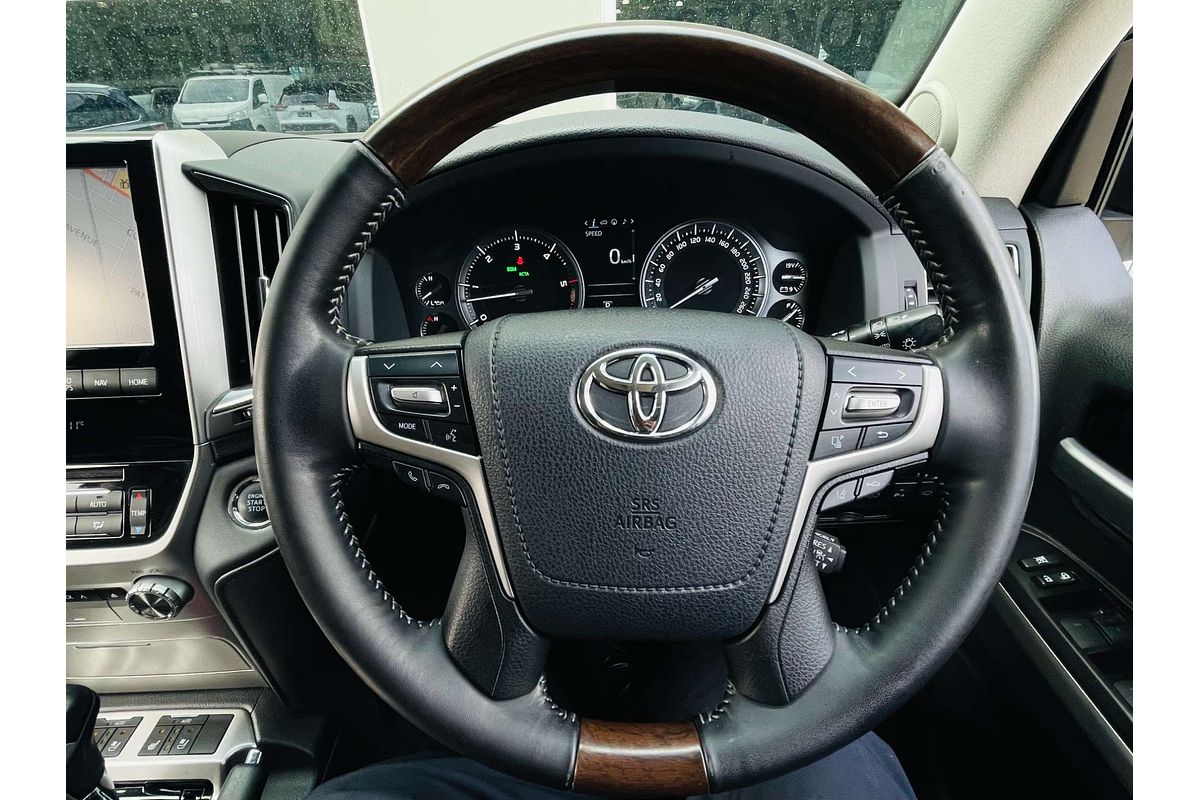 2018 Toyota Landcruiser Sahara VDJ200R