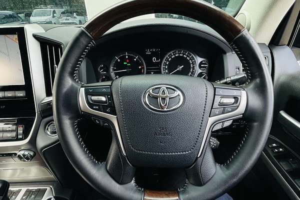 2018 Toyota Landcruiser Sahara VDJ200R