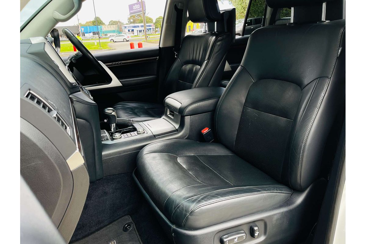 2018 Toyota Landcruiser Sahara VDJ200R