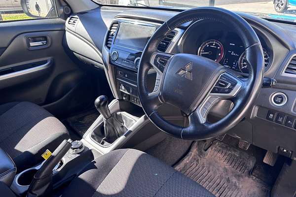 2021 Mitsubishi Triton GLS MR 4X4