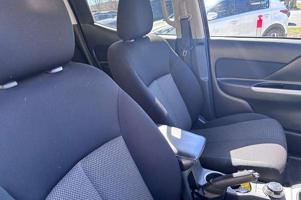 2021 Mitsubishi Triton GLS MR 4X4