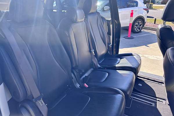 2022 Kia Carnival Platinum KA4