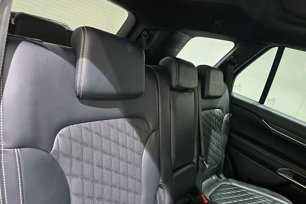 2024 Ford Everest Platinum 3.0L