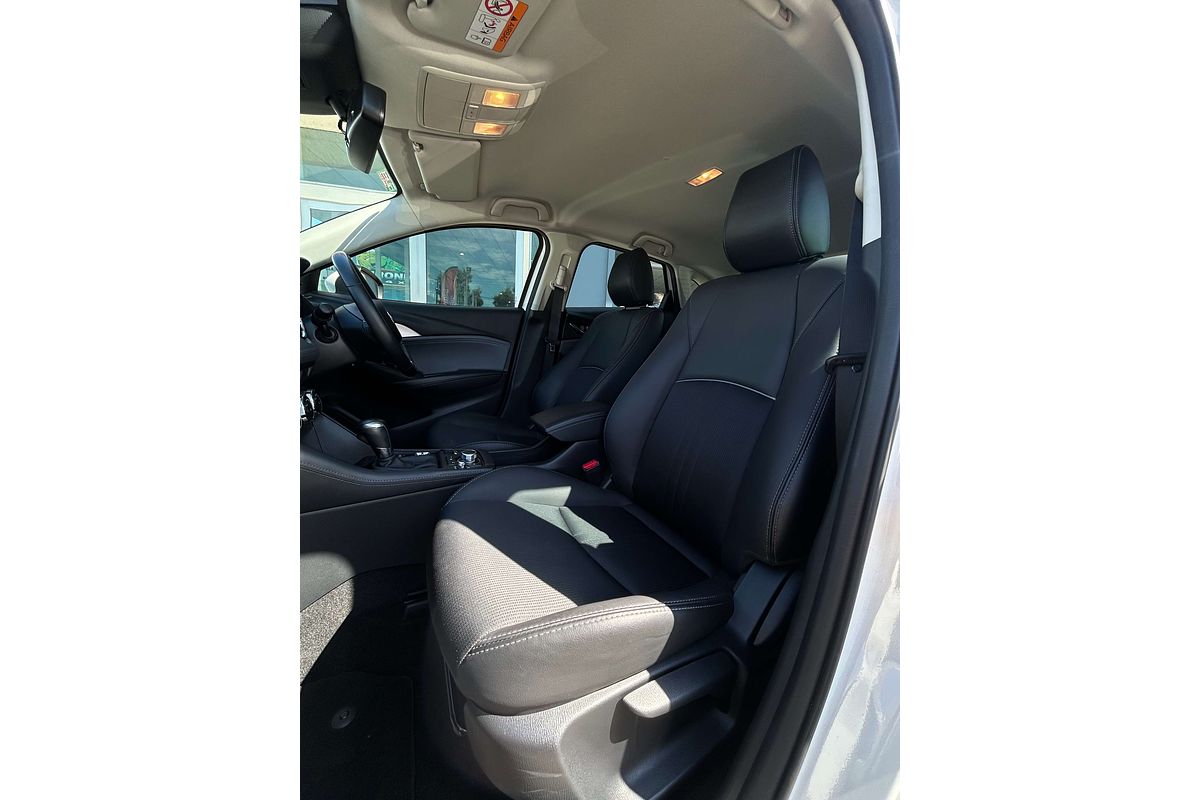 2022 Mazda CX-3 sTouring DK