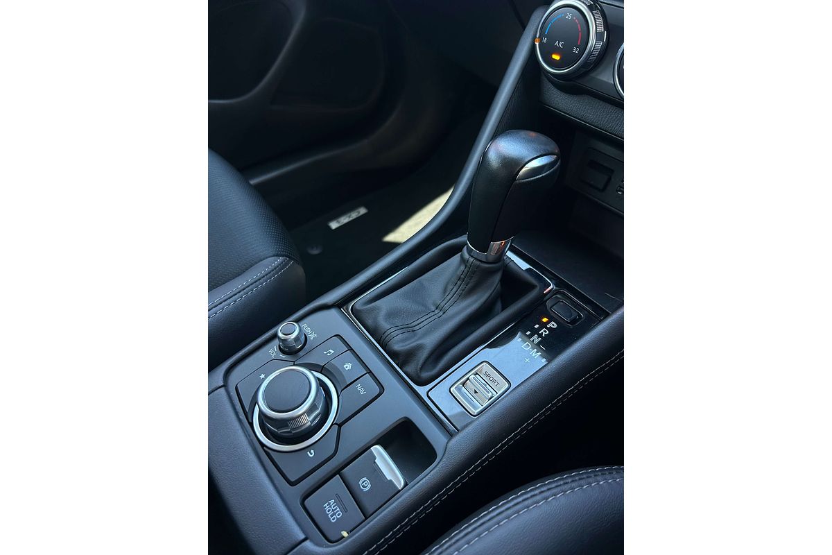 2022 Mazda CX-3 sTouring DK