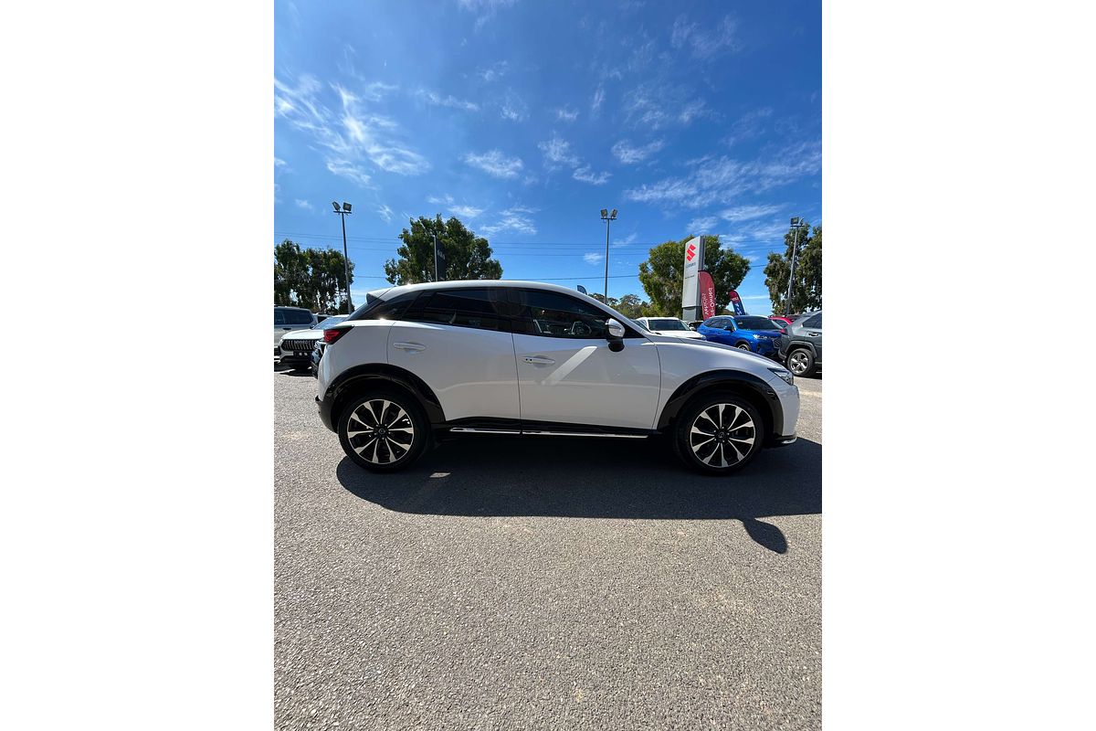 2022 Mazda CX-3 sTouring DK