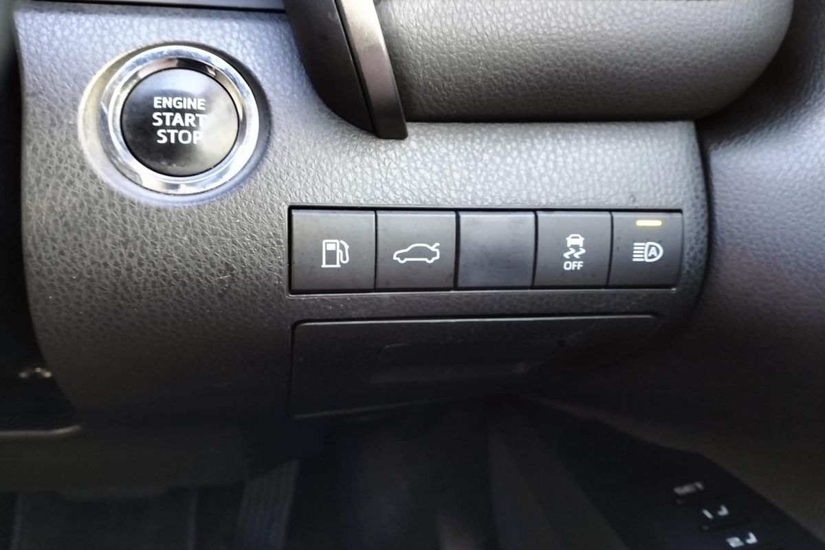 2017 Toyota Camry SL ASV70R