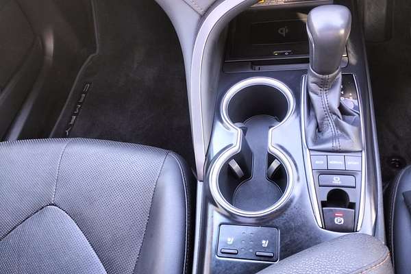 2017 Toyota Camry SL ASV70R