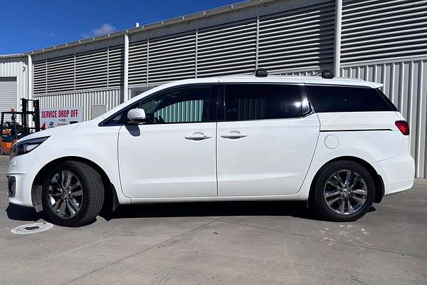 2015 Kia Carnival Platinum YP