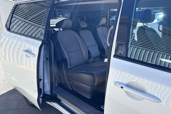 2015 Kia Carnival Platinum YP
