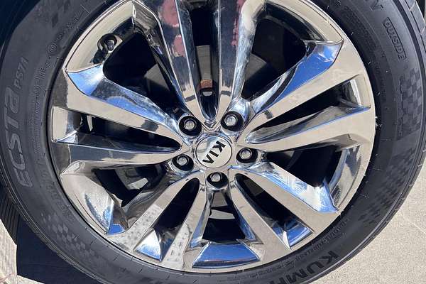 2015 Kia Carnival Platinum YP