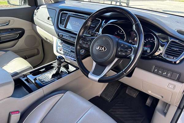 2015 Kia Carnival Platinum YP
