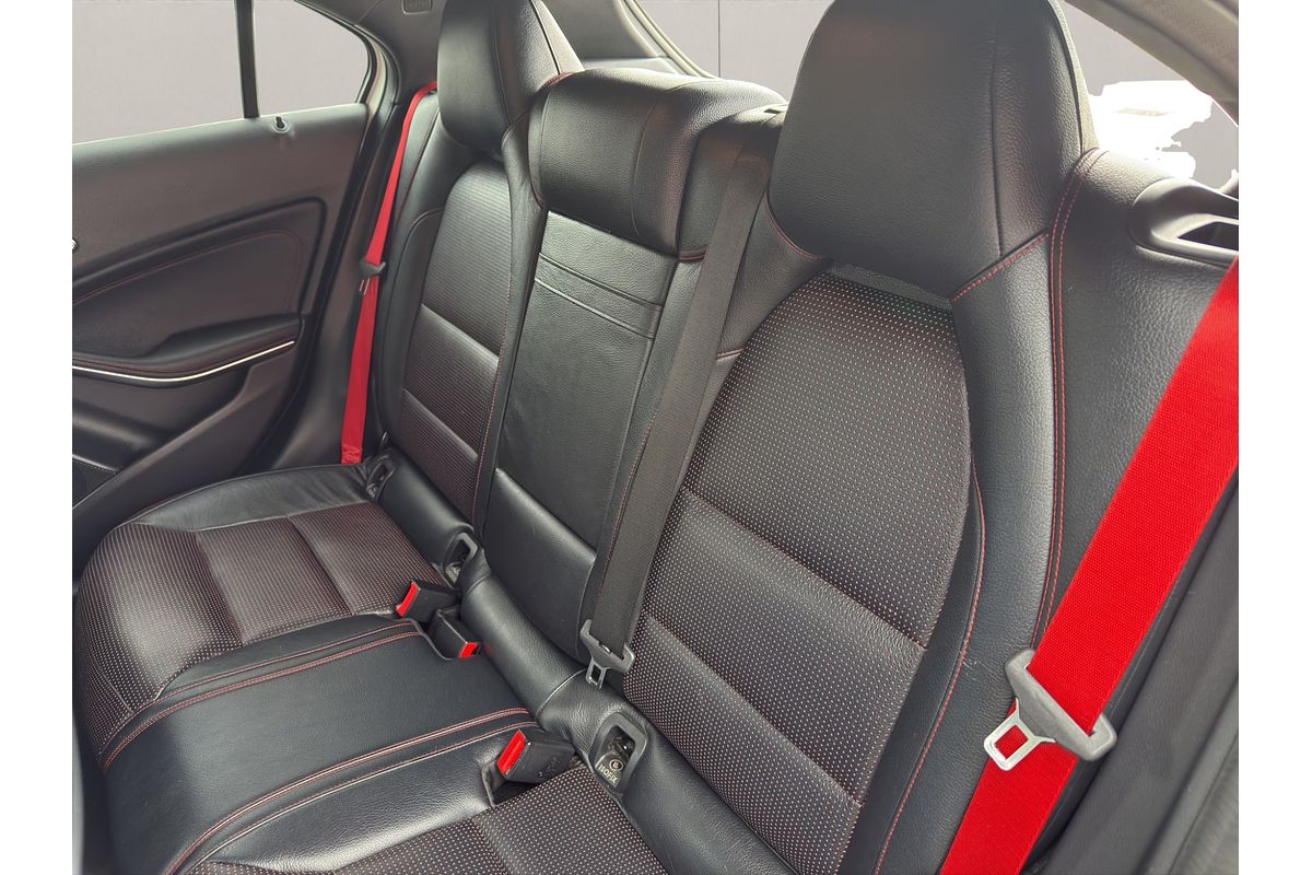 2016 Mercedes-Benz A 45 AMG