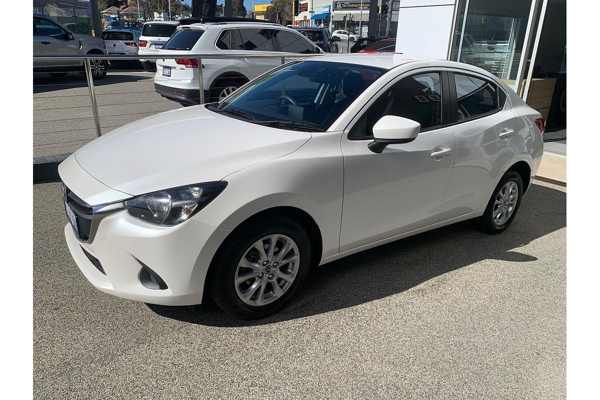 2017 Mazda 2 Maxx DL Series
