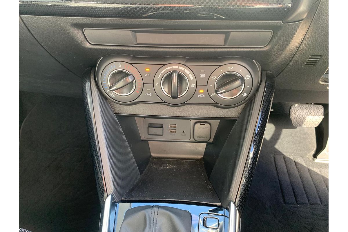 2017 Mazda 2 Maxx DL Series