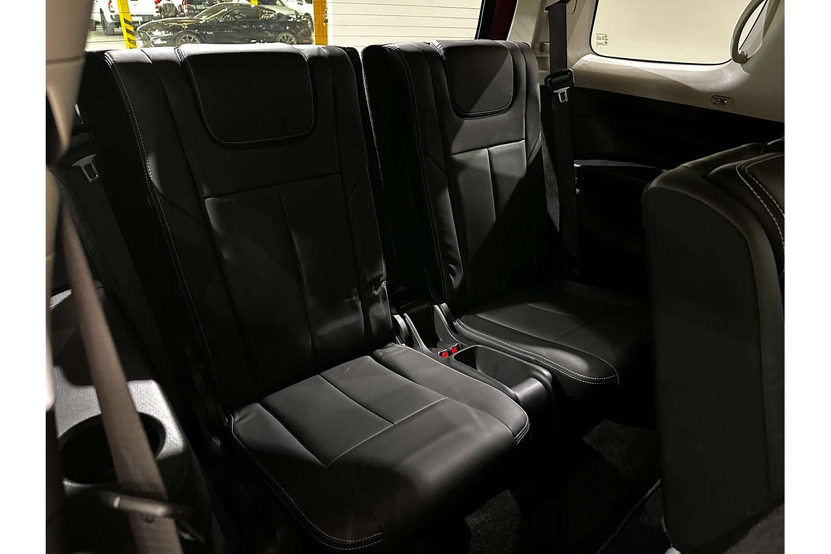 2018 Isuzu MU-X LS-T