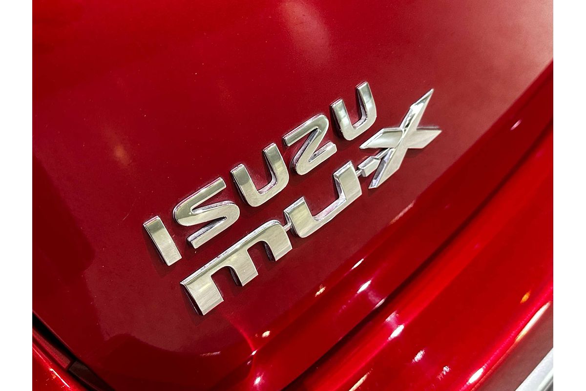 2018 Isuzu MU-X LS-T