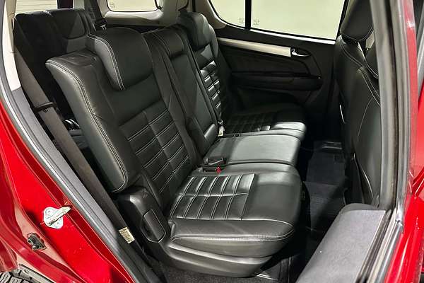 2018 Isuzu MU-X LS-T