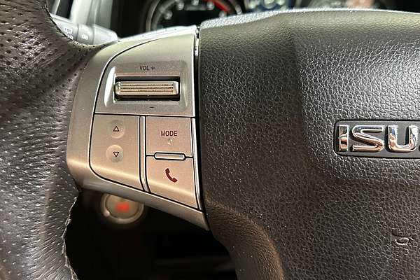 2018 Isuzu MU-X LS-T