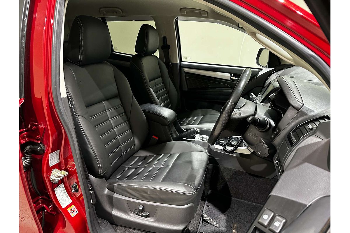 2018 Isuzu MU-X LS-T