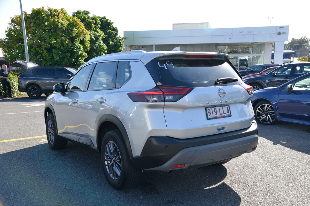2024 Nissan X-TRAIL ST T33
