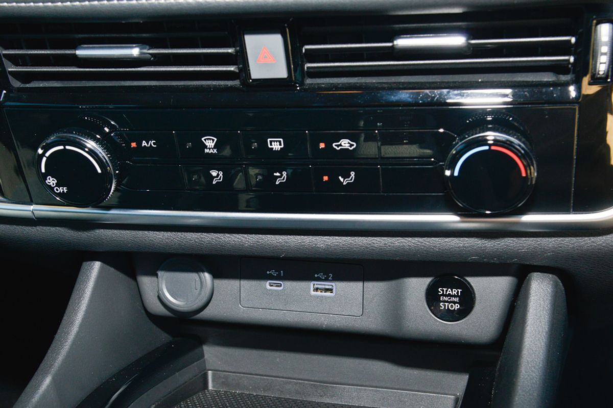 2024 Nissan X-TRAIL ST T33