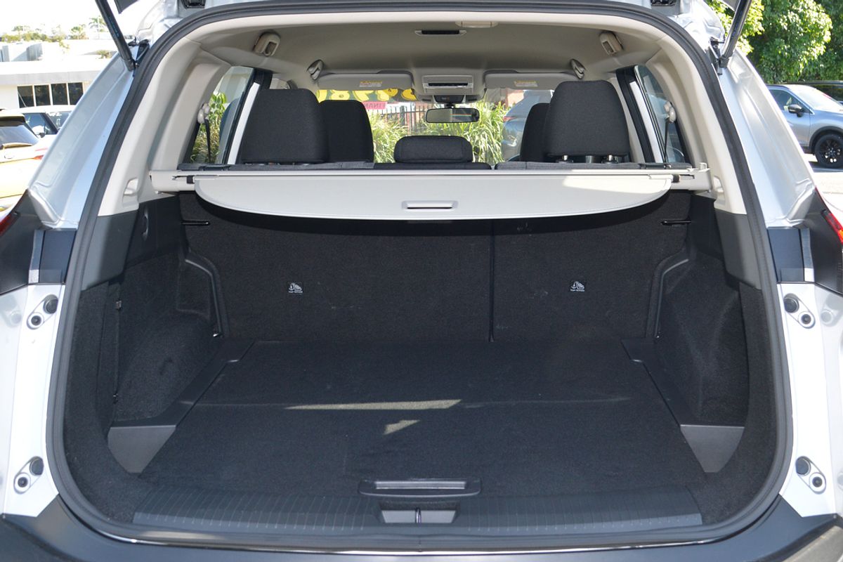 2024 Nissan X-TRAIL ST T33